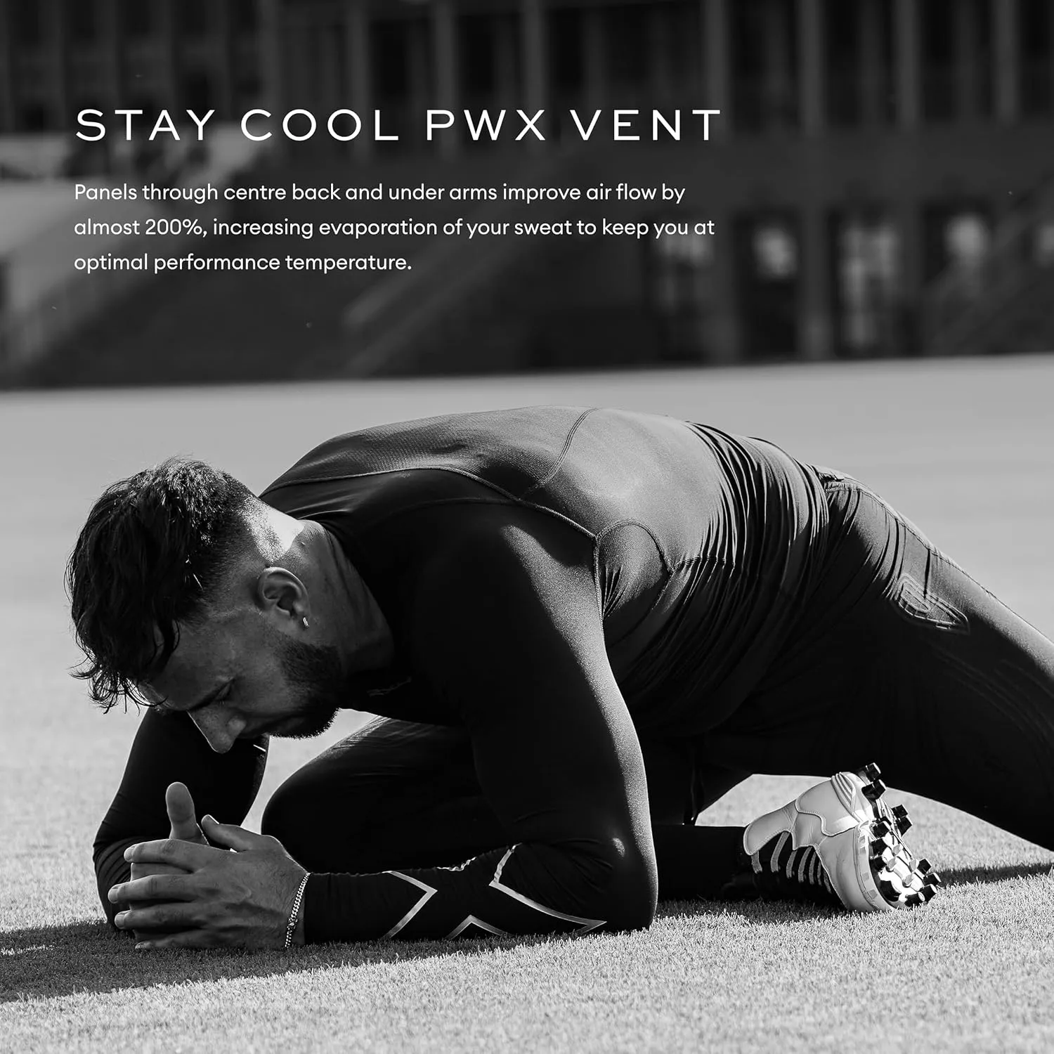 2XU Men's Compression Long Sleeve Top - Enhance Performance and Recovery - Black/Silver