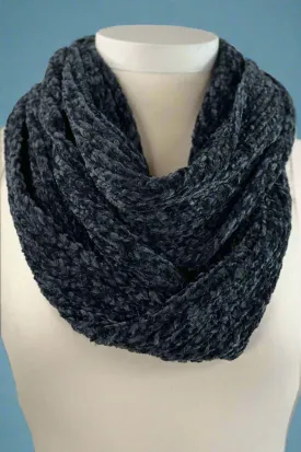 Chunky Knit Infinity Scarf Blue