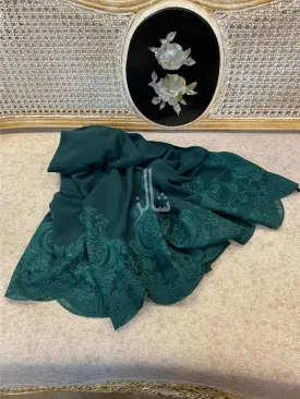 Elegant Broad Scallop Applique Beauty Shawl
