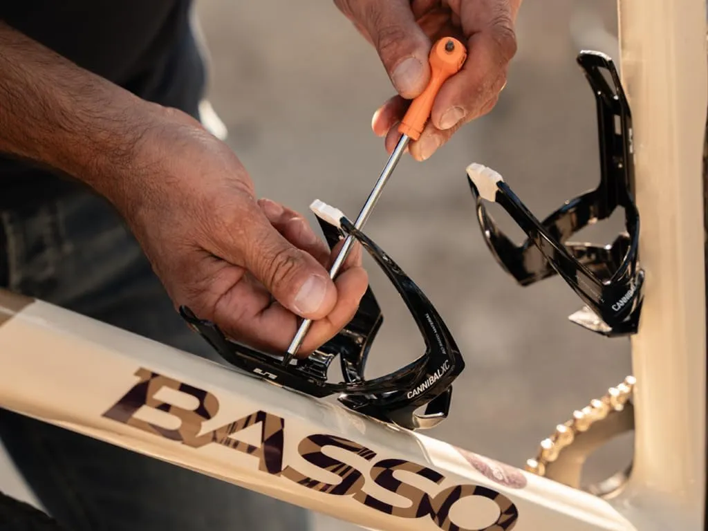 Elite Cannibal Xc Skin Soft Touch with Graphic Bottle Cage