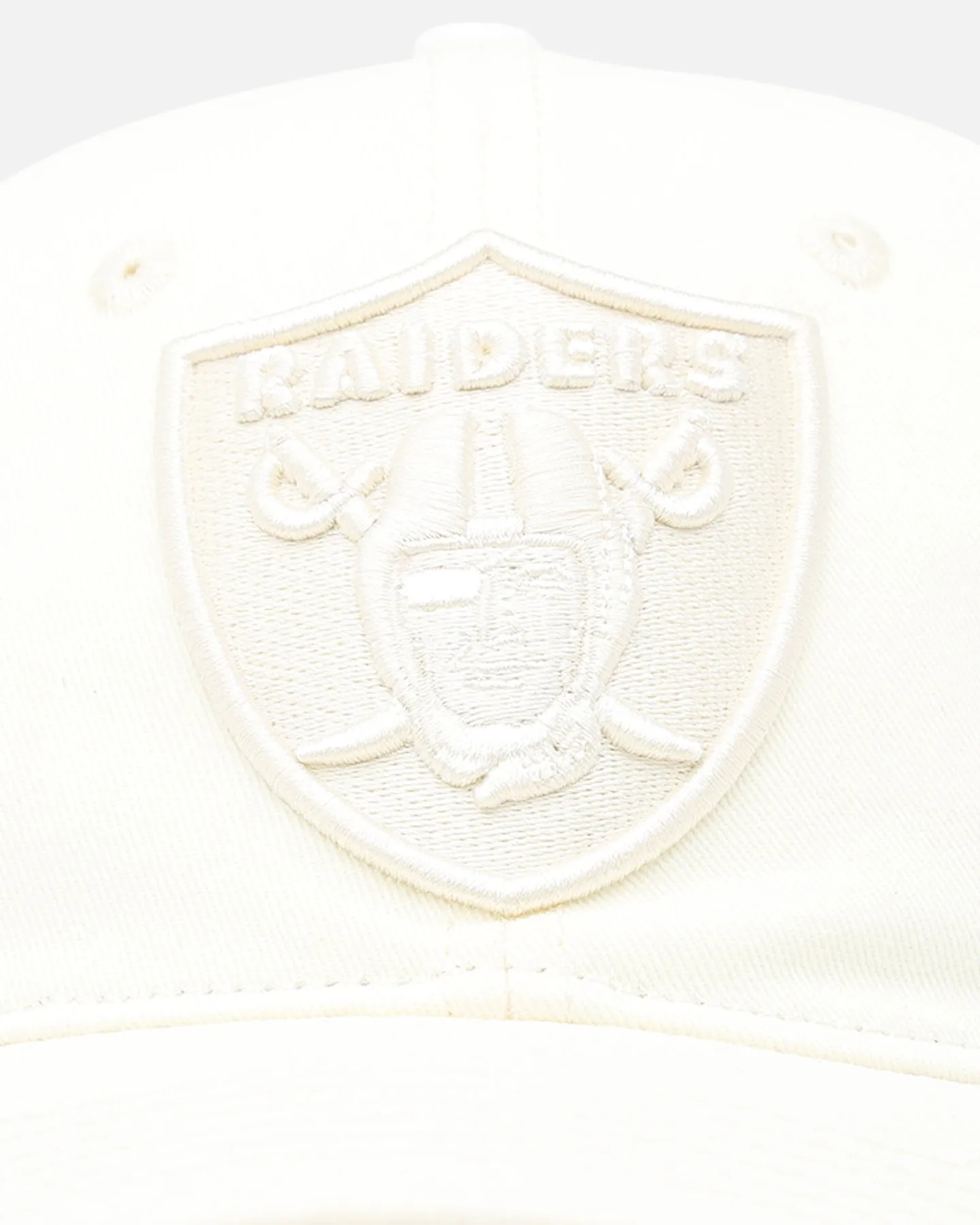 Pro Standard Las Vegas Raiders Dad Hat Strapback Eggshell